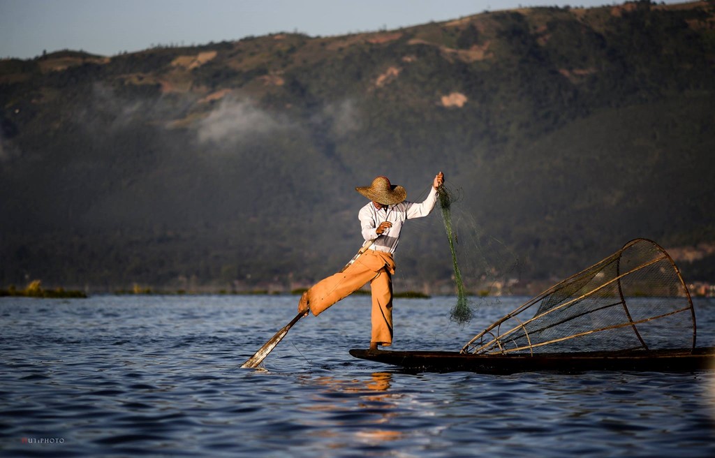 Cuộc sống yên bình trên hồ Inle