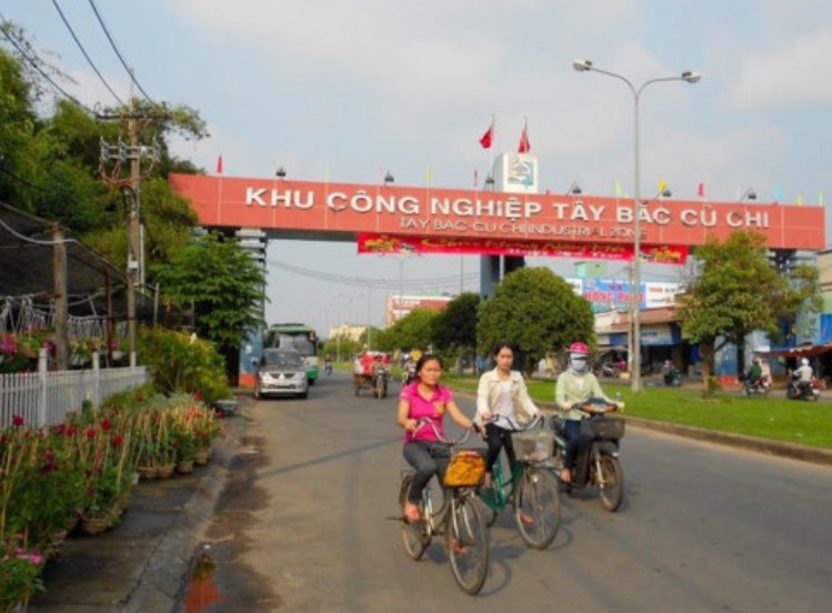 Săn đất trong vùng quy hoạch “treo”, chơi dao hai lưỡi?