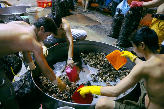Chợ “độc” ở Sài Gòn, gần nửa thế kỷ chỉ bán một mặt hàng lúc nửa đêm - Ảnh 6.