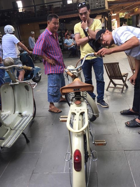 S&acirc;n chơi xe cổ độc đ&aacute;o bậc nhất S&agrave;i G&ograve;n - Ảnh 6.