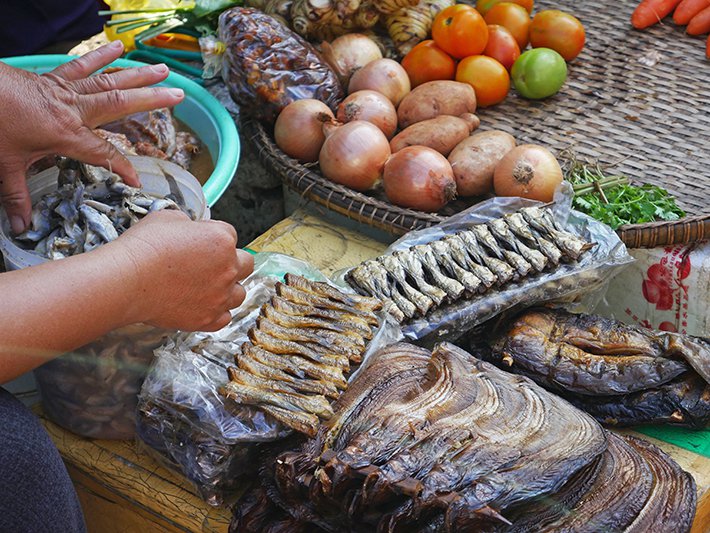 Chợ Nga &ndash; Điểm đến kh&ocirc;ng thể bỏ qua khi du lịch Phnom Penh - Ảnh 7.