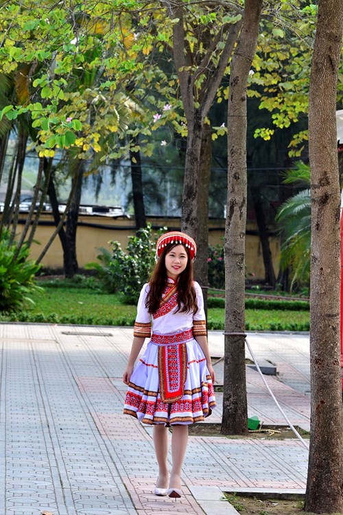 Thông thường, hoa ban bắt đầu có nụ vào tháng 2 Âm lịch và đầu tháng 3 Âm lịch là thời điểm hoa nở rộ nhất