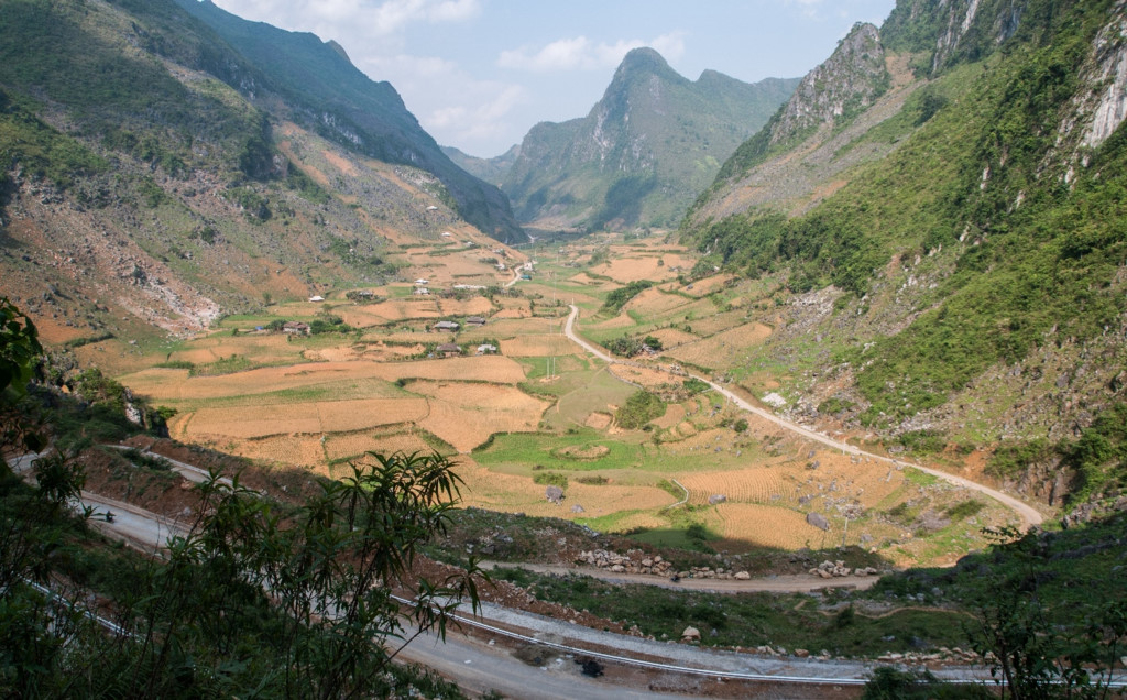 Cung đường Ho&agrave;ng Su Ph&igrave; - T&acirc;y C&ocirc;n Lĩnh: Hiểm trở m&agrave; đẹp h&uacute;t hồn - Ảnh 8.