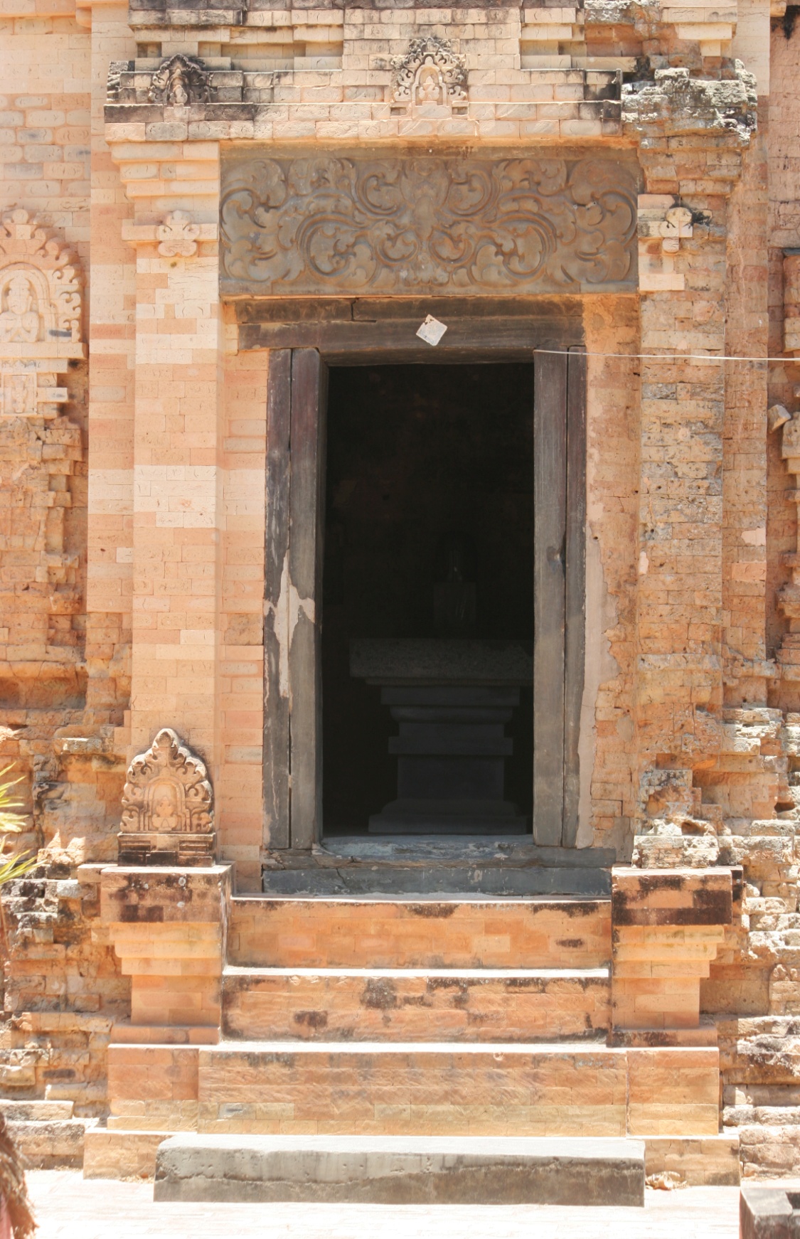 Độc đ&aacute;o th&aacute;p cổ B&igrave;nh Thạnh - Ảnh 8.