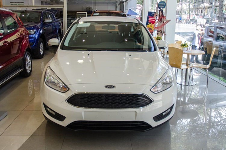 Ford Việt Nam hạ gi&aacute; xe &ocirc;t&ocirc; EcoSport, Fiesta v&agrave; Focus - Ảnh 8.