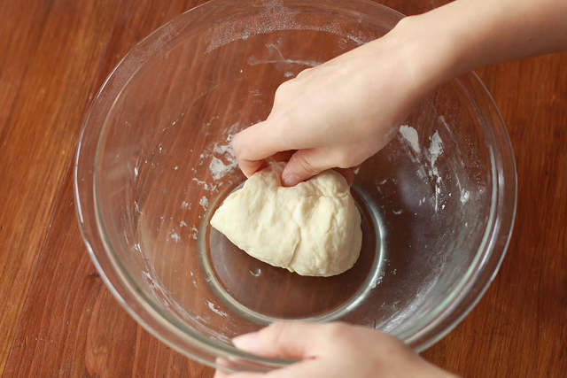 Làm bánh bao bằng nồi cơm điện vừa tiện vừa ngon - Ảnh 3.