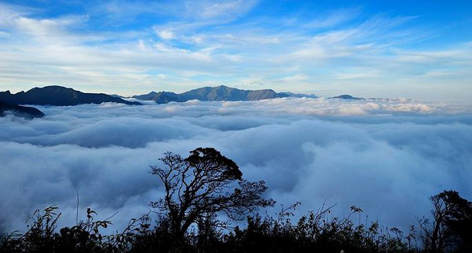 Thi&ecirc;n đường m&acirc;y đẹp nhất nước, ai cũng muốn chinh phục - Ảnh 9.