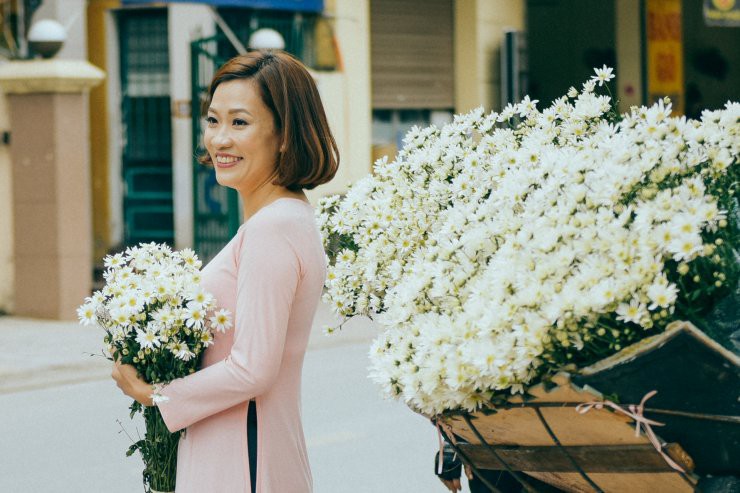 C&oacute; một m&ugrave;a c&uacute;c họa mi đẹp ngỡ ng&agrave;ng theo về tr&ecirc;n phố - Ảnh 10.