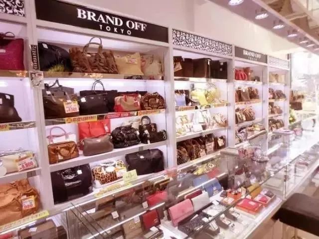 Cho&aacute;ng ngợp những thi&ecirc;n đường h&agrave;ng hiệu second-hand ở Nhật - Ảnh 9.