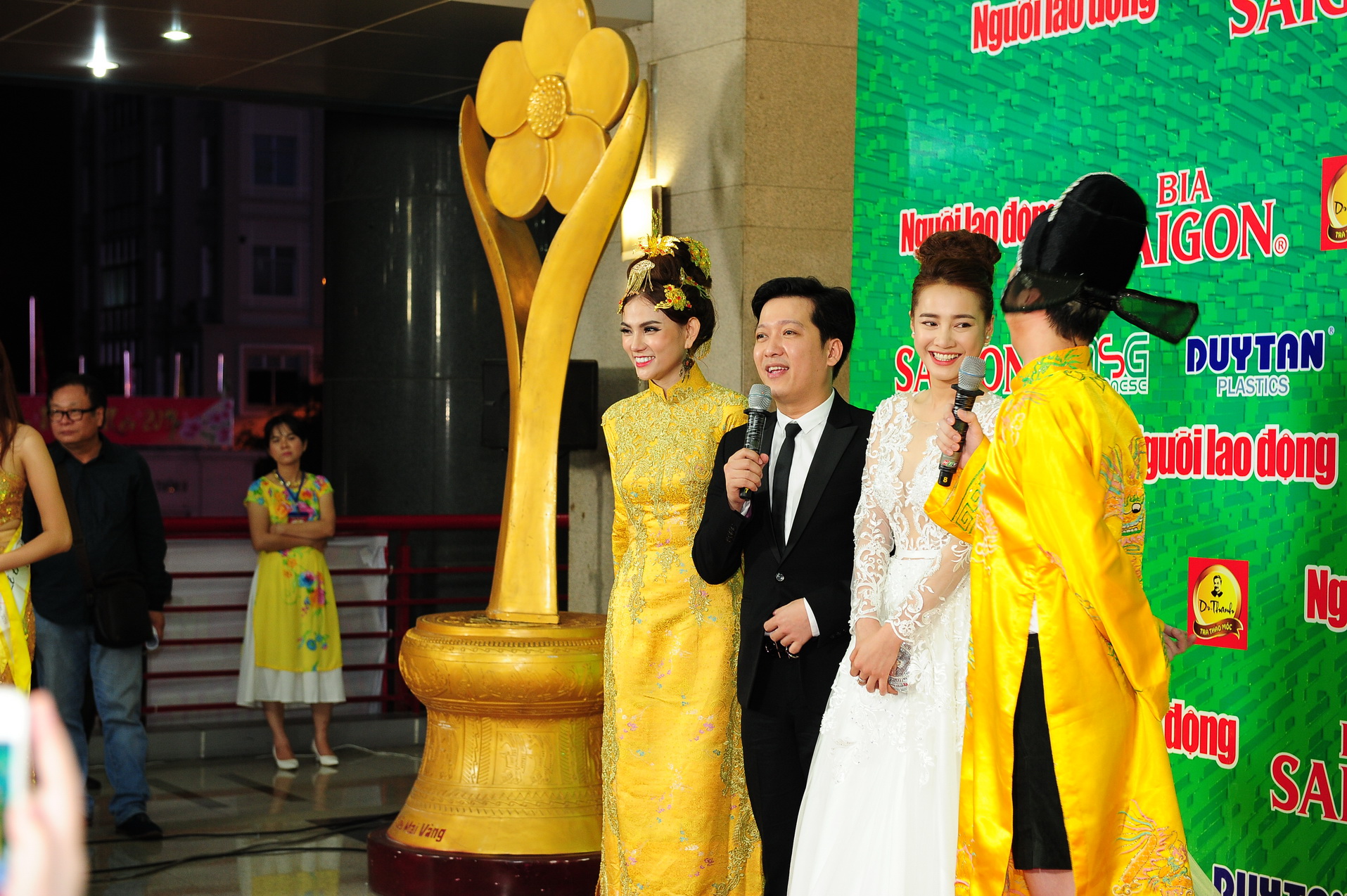 Dư &acirc;m Giải Mai V&agrave;ng 2016: Trường Giang th&agrave;nh điểm n&oacute;ng - Ảnh 8.