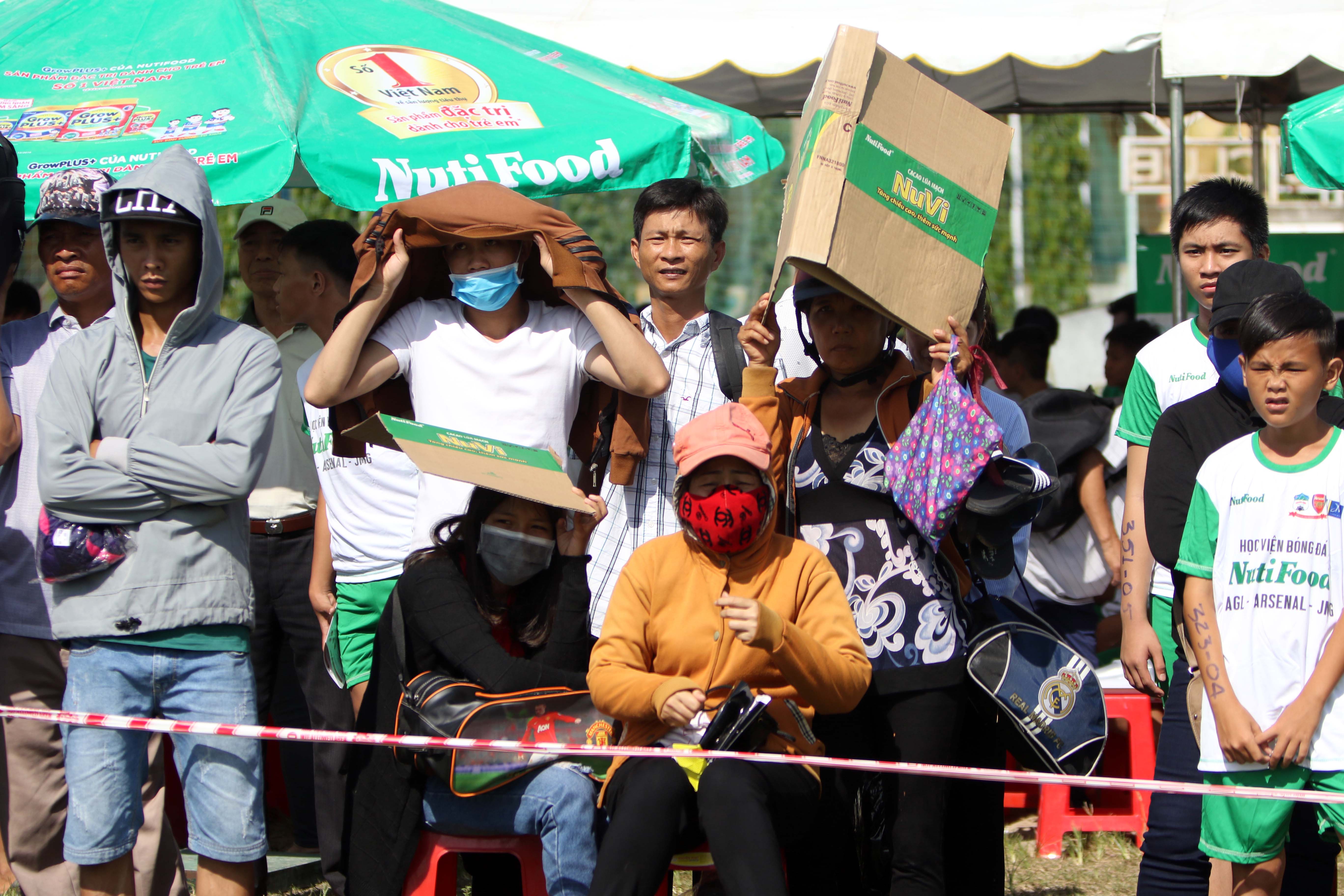 Gần 1.000 th&iacute; sinh dự tuyển v&agrave;o kho&aacute; 2 Học viện b&oacute;ng đ&aacute; Nutifood - Ảnh 6.