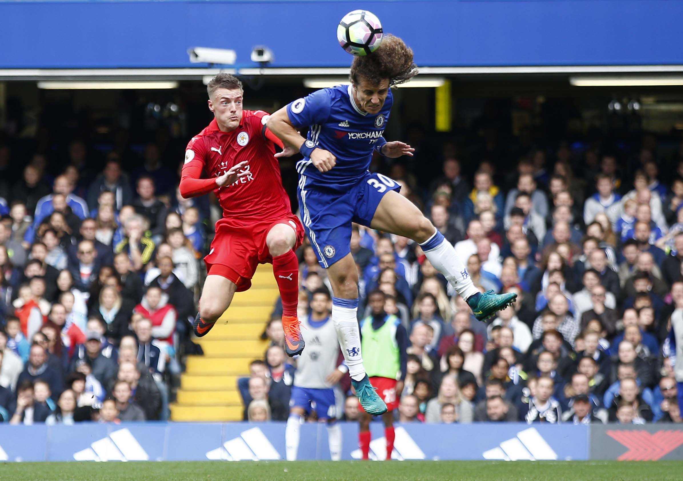 Leicester - Chelsea: Chủ nhà khó phá bĩnh