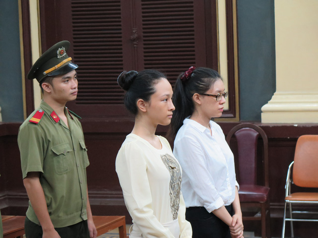 Phương Nga cùng đồng phạm tại tòa