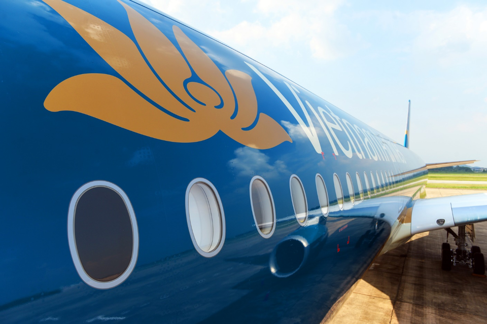 Cận cảnh chiếc siêu máy bay A350-900 thứ 8 của Vietnam Airlines - Ảnh 4.