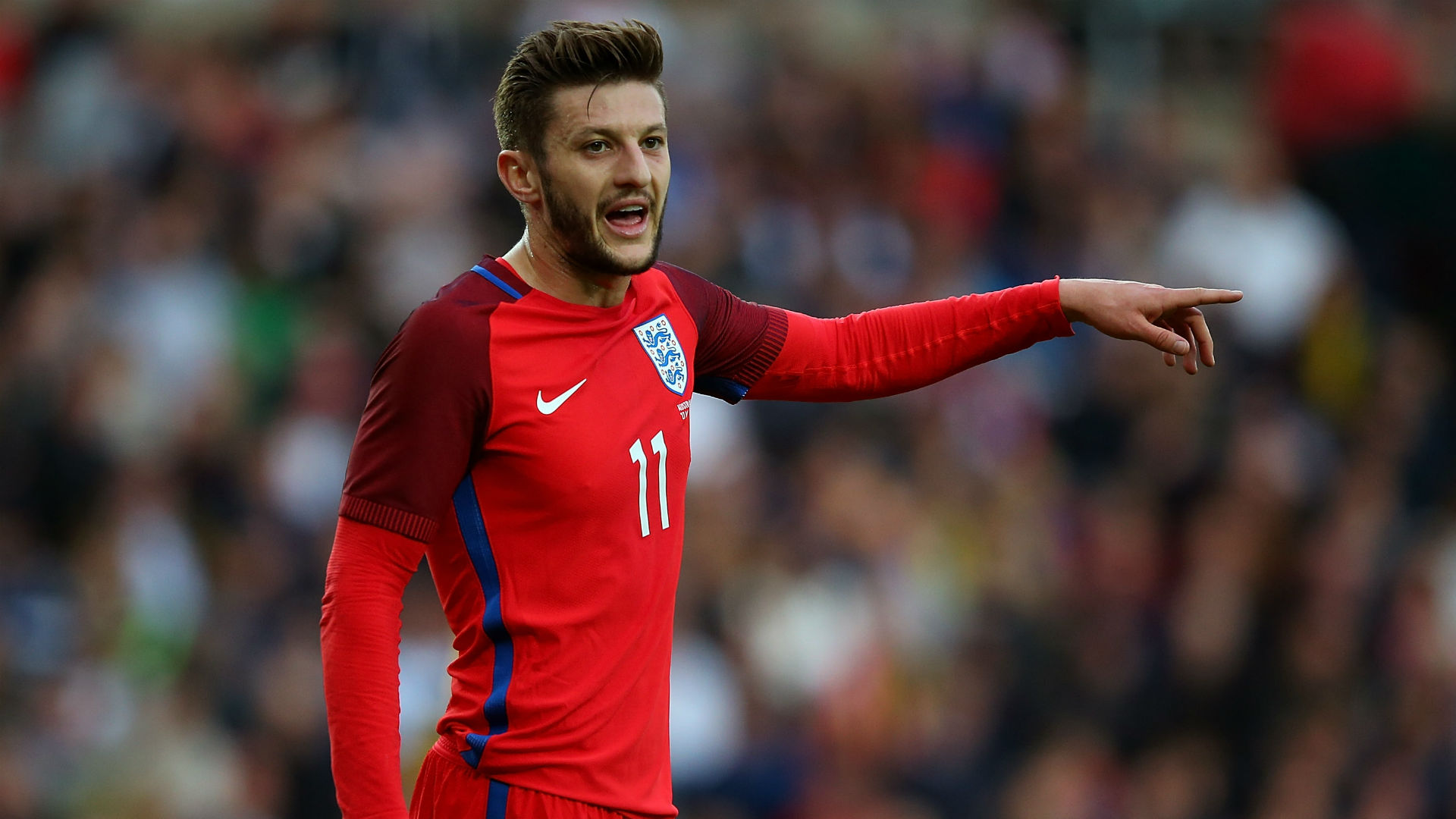 Lallana đủ trưởng thành để thay thế Rooney ở vị trí hộ công