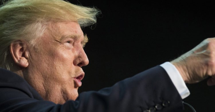 Ông Trump giận dữ phản pháo truyền thông Mỹ