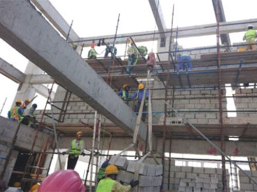 Lao động Việt Nam tại Qatar vẫn làm việc bình thường