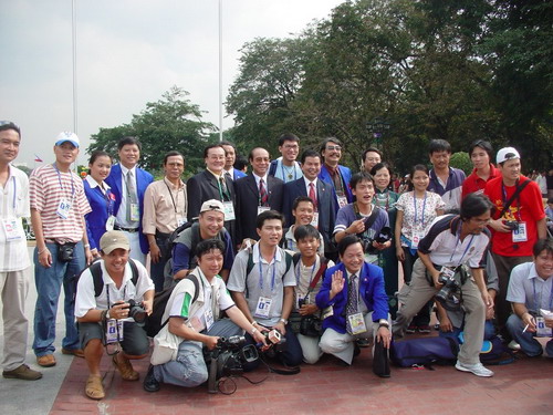 Dư luận vẫn bức x&uacute;c về kỷ lục ph&oacute; đo&agrave;n SEA Games - Ảnh 3.