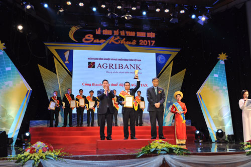 Agribank được vinh danh tại Sao Khuê 2017