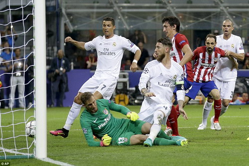 Real v&agrave; Atletico ba m&ugrave;a giải gặp nhau đến 2 lần ở chung kết Champions League