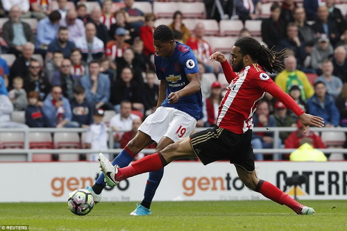 Marcus Rashford giải cơn kh&ocirc; hạn b&agrave;n thắng