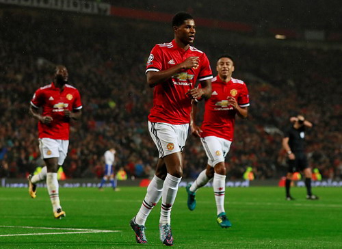 "Thần đồng" Rashford tỏa sáng, Man United đè bẹp Basel