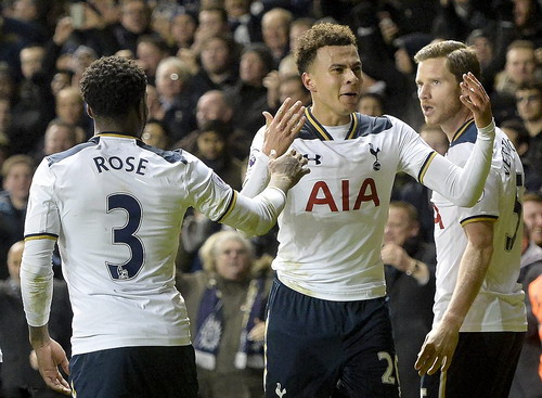 Tottenham nguyện cầu Man United... thất bại ở Europa League