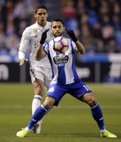 Andone ghi b&agrave;n r&uacute;t ngắn tỉ số cho Deportivo