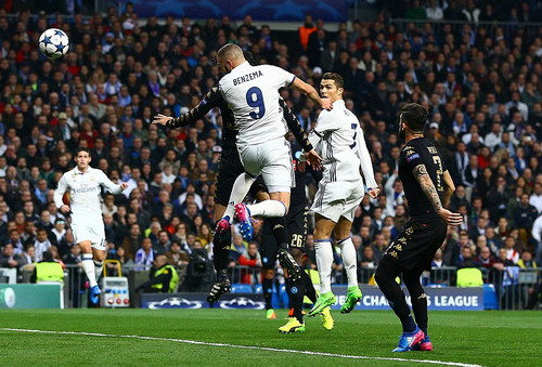Benzema lập công, cân bằng thế trận