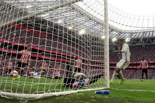 Casemiro ấn định chiến thắng 2-1 cho Real Madrid