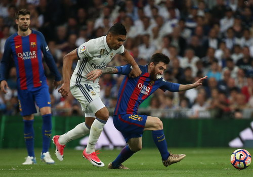 Casemiro mở tỉ số nhưng Messi kịp san bằng cách biệt