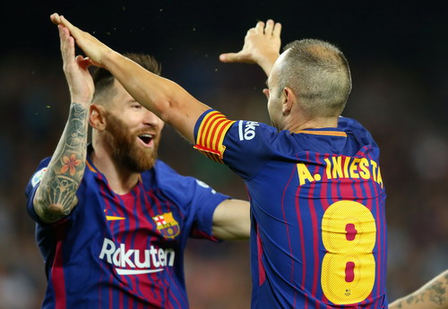 Trọng tài tặng 3 điểm, Barcelona tăng tốc dẫn đầu