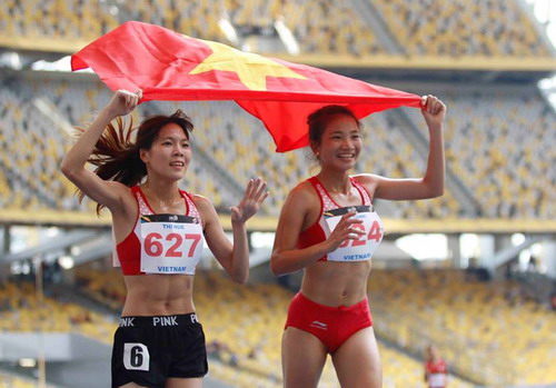SEA Games ng&agrave;y 25-8: K&igrave;nh ngư 15 tuổi Kim Sơn tạo 2 c&uacute; sốc - Ảnh 14.