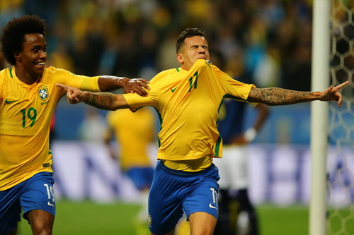 Coutinho tái xuất ấn tượng, Brazil lên ngôi số 1 Nam Mỹ