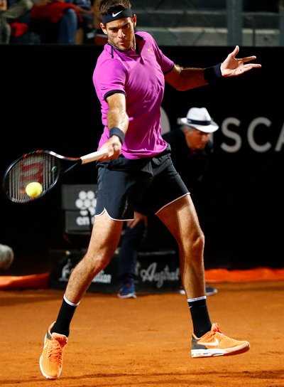 Djokovic chạy marathon vào chung kết Rome Open - Ảnh 1.
