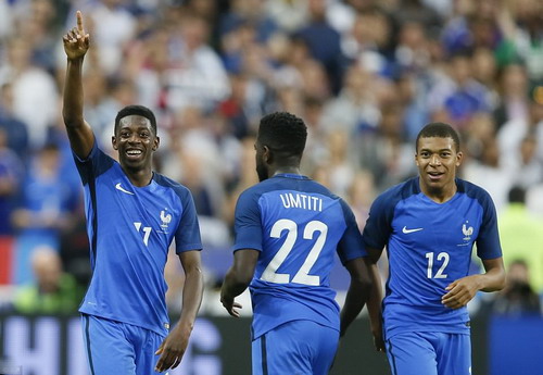 Hậu vệ ghi b&agrave;n, Ph&aacute;p hạ nhục tuyển Anh ở Stade de France - Ảnh 7.