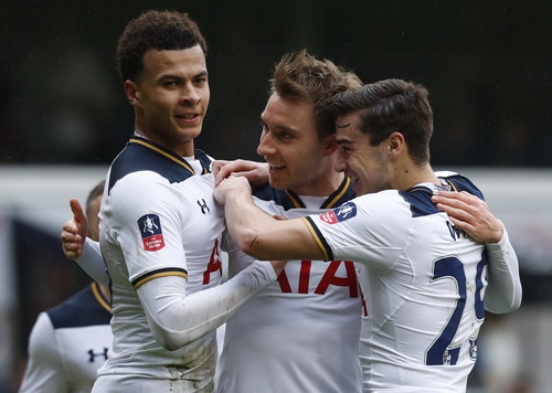 Son Heung-min lập hat-trick, Tottenham “đánh tennis” với Millwall