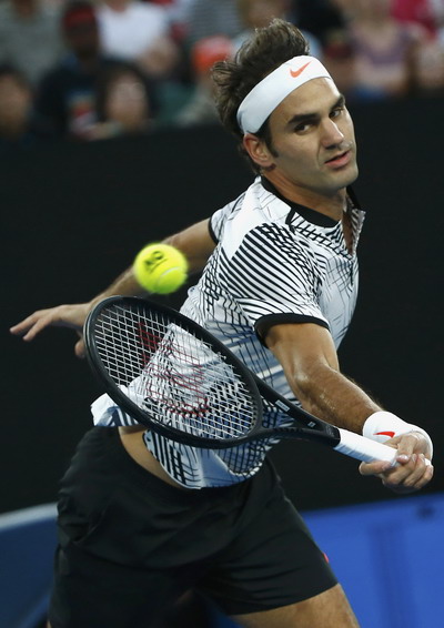 Federer chờ đối đầu cùng Kyrgios ở tứ kết
