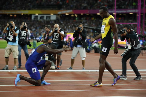 Lần cuối đua tài 100m, tượng đài Usain Bolt thảm bại