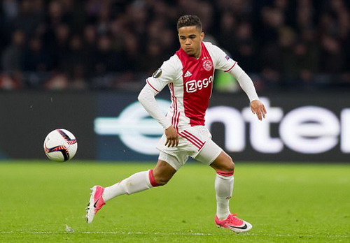 Justin Kluivert quyết nối bước cha gi&agrave;nh c&uacute;p ch&acirc;u &Acirc;u - Ảnh 3.