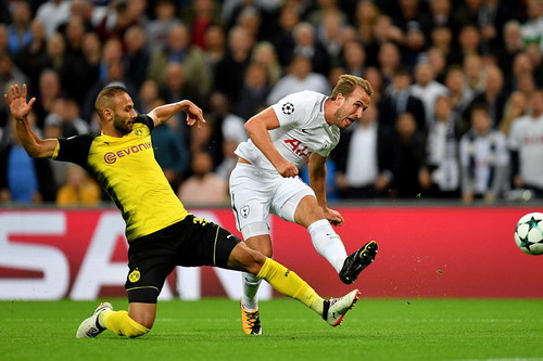 Man City đại phá Feyenoord, Tottenham thắng tưng bừng ở Wembley