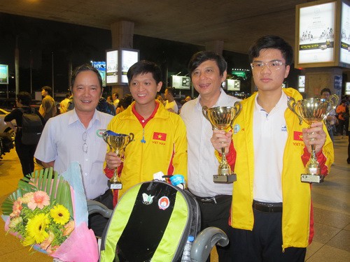 Chào đón nhà vô địch thế giới Nguyễn Anh Khôi