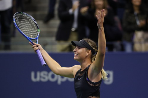 Hạ số 2 thế giới Halep, Sharapova trở lại ấn tượng