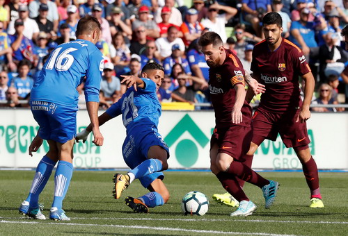 Thay người siêu hạng, Barcelona ngược dòng đánh bại Getafe