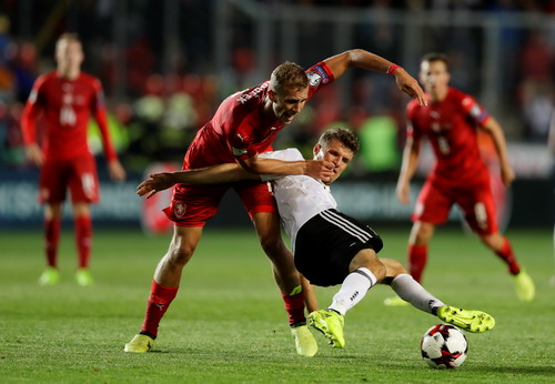 Anh, Đức vẫn phải chờ vé World Cup