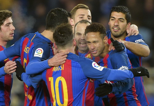 Neymar ghi bàn, Barcelona giải lời nguyền Anoeta