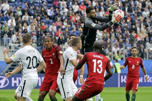 Ronaldo lập kỷ lục, Bồ Đ&agrave;o Nha nhấn ch&igrave;m New Zealand - Ảnh 2.