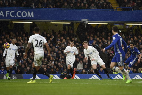 Pedro ghi b&agrave;n thứ nh&igrave; cho Chelsea