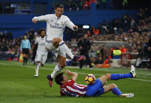 Ronaldo đang nắm giữ kỷ lục ghi b&agrave;n ở c&aacute;c trận derby Madrid
