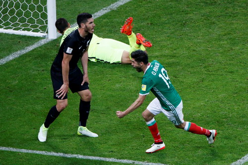 Ronaldo ghi bàn, Bồ Đào Nha chắc suất bán kết Confed Cup - Ảnh 9.